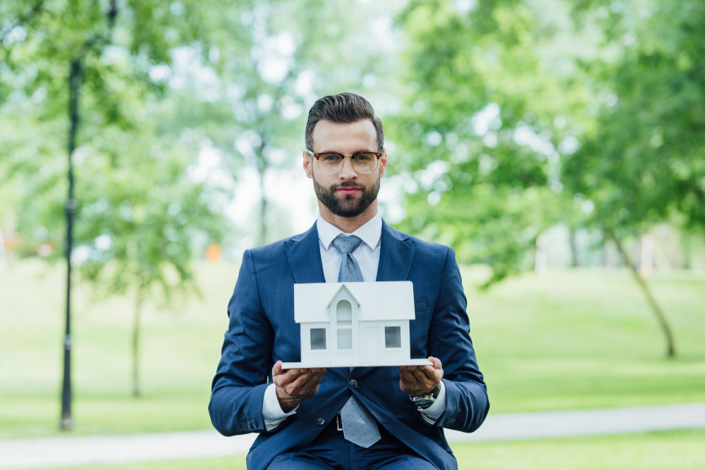 The Importance of Understanding the Local Real Estate Market When Selling with an Agent