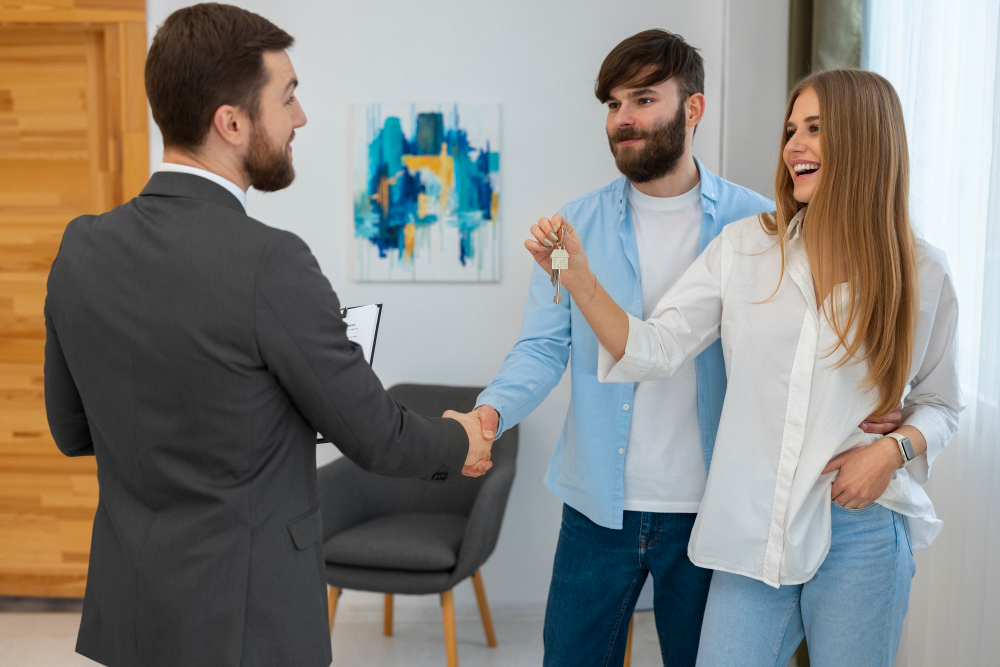 How to Attract the Right Buyers with Your Real Estate Agent’s Help